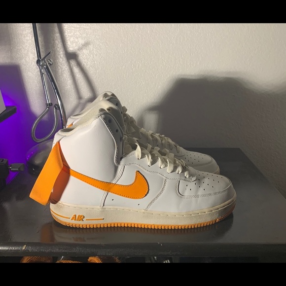 NIKE AIR Force 1 High “Vibrant Orange” - Picture 3 of 7